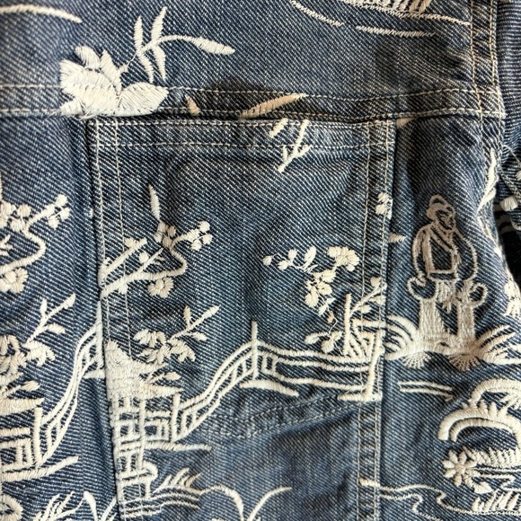 CHICO’S DESIGN Sz 2 Rare Japanese Garden Embroidery Funnel Neck Denim Jacket - Picture 3 of 9